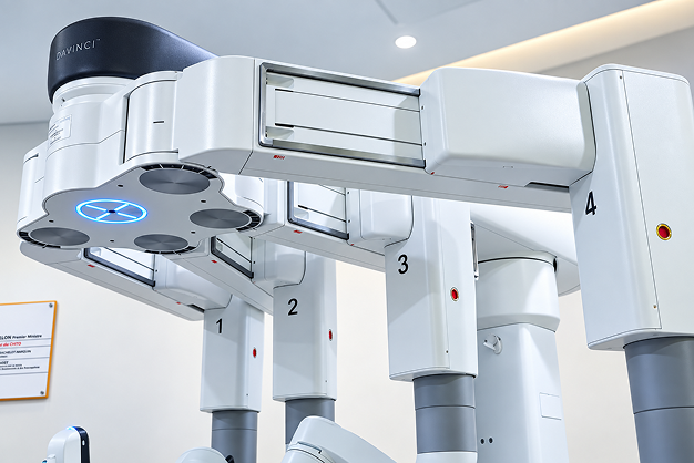 A Revolution in General Surgery: Robotic Surgery and the Da Vinci Xi System